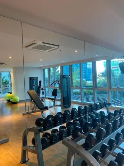 Bgc, Uptown Parksuites Tower 2 Taguig Kültér fotó