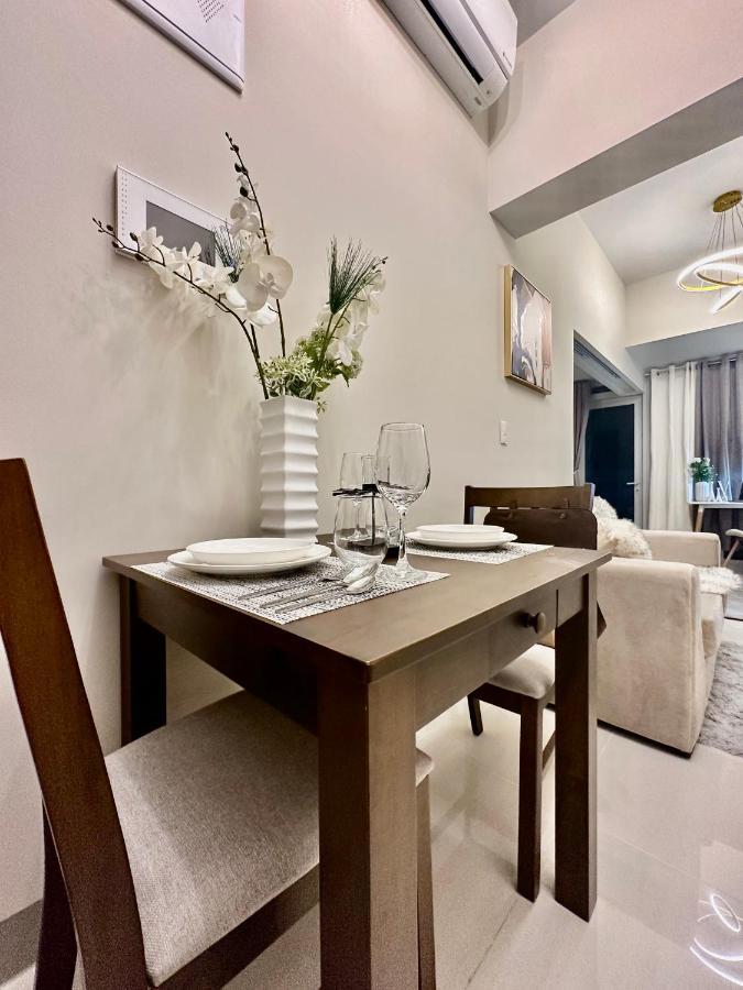 Bgc, Uptown Parksuites Tower 2 Taguig Kültér fotó